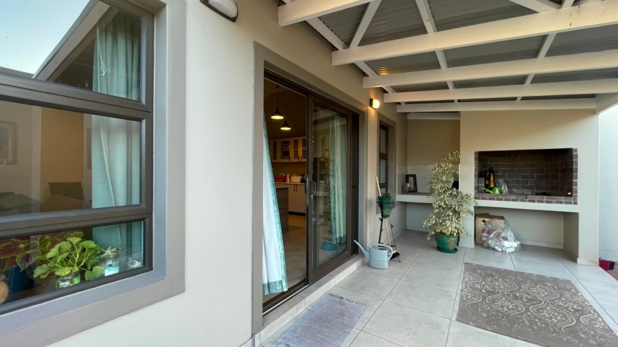 2 Bedroom Property for Sale in Bluewater Bay Western Cape